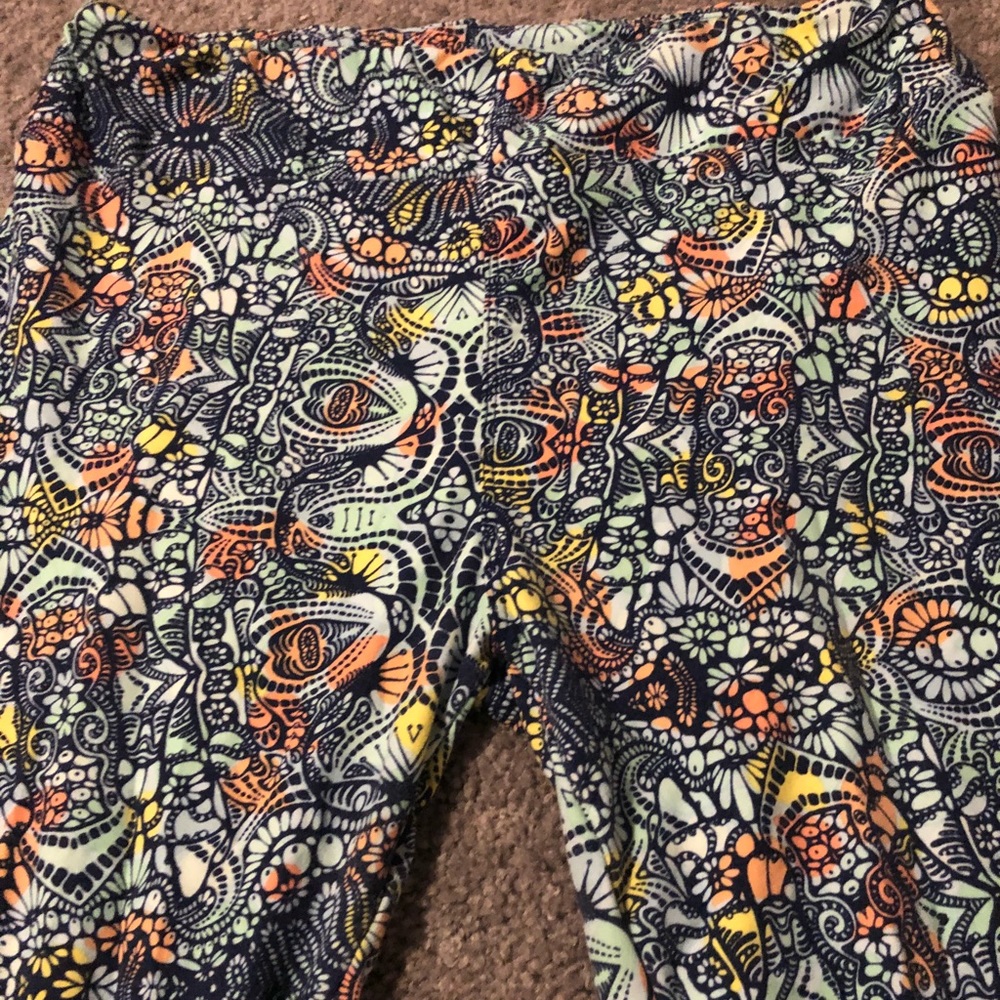 Lularoe leggings TC tall and curvy